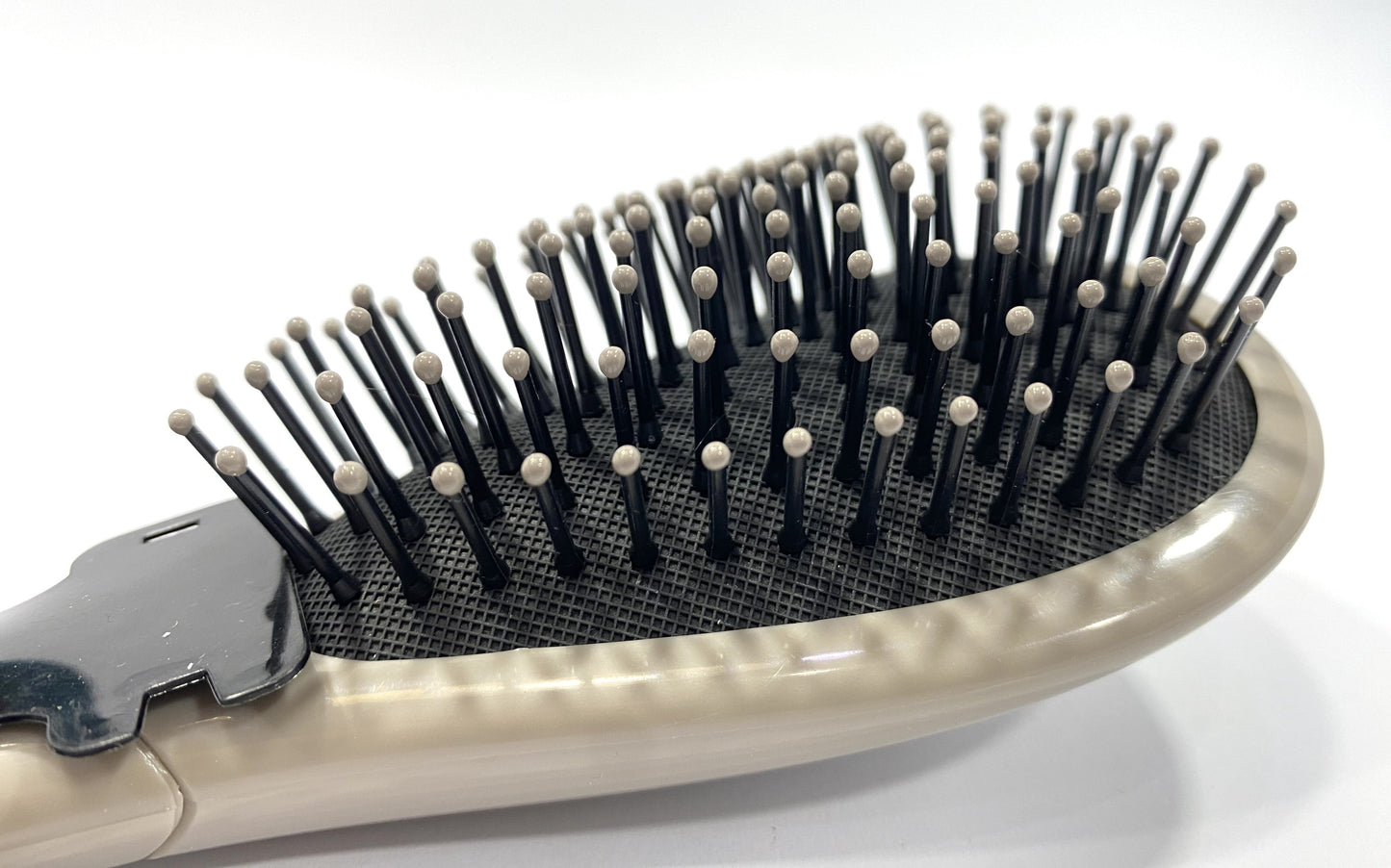 MAGGIE Soft Hair Brush in Low Price - MG76